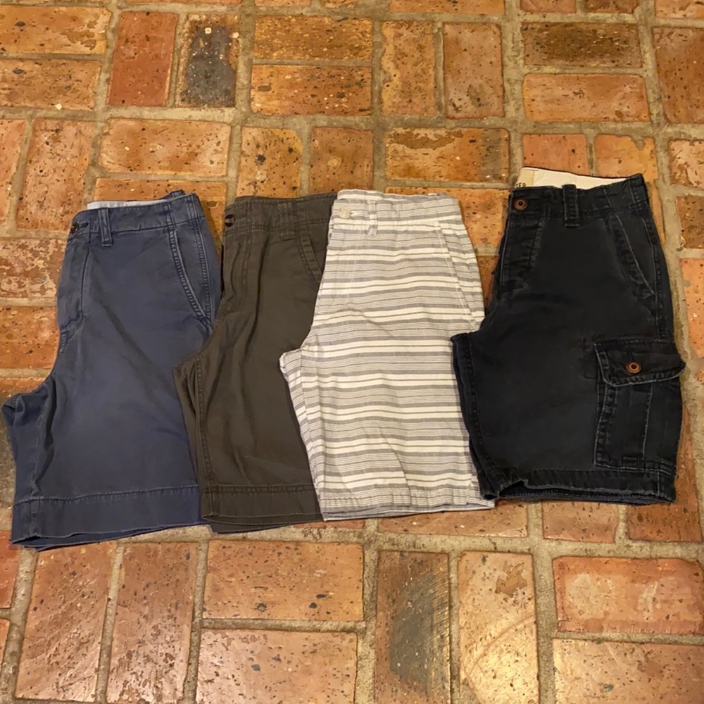 4 Pairs Men’s size 28 Shorts